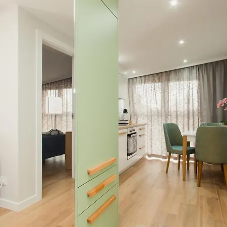 Shortstaypoland Apartamento *