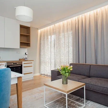 Shortstaypoland * Warszawa