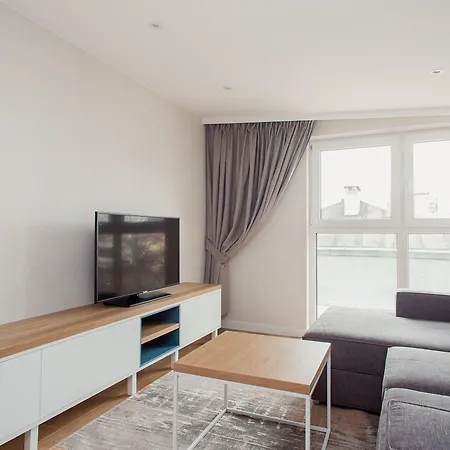 Shortstaypoland Apartament *